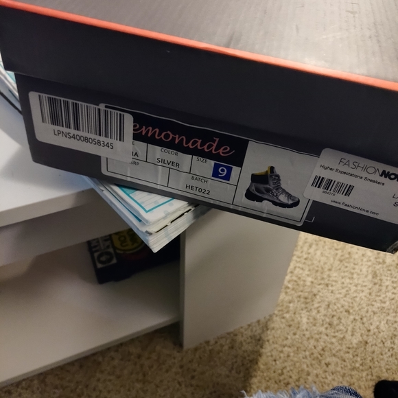 Fashion Nova Boots - Picture 6 of 6